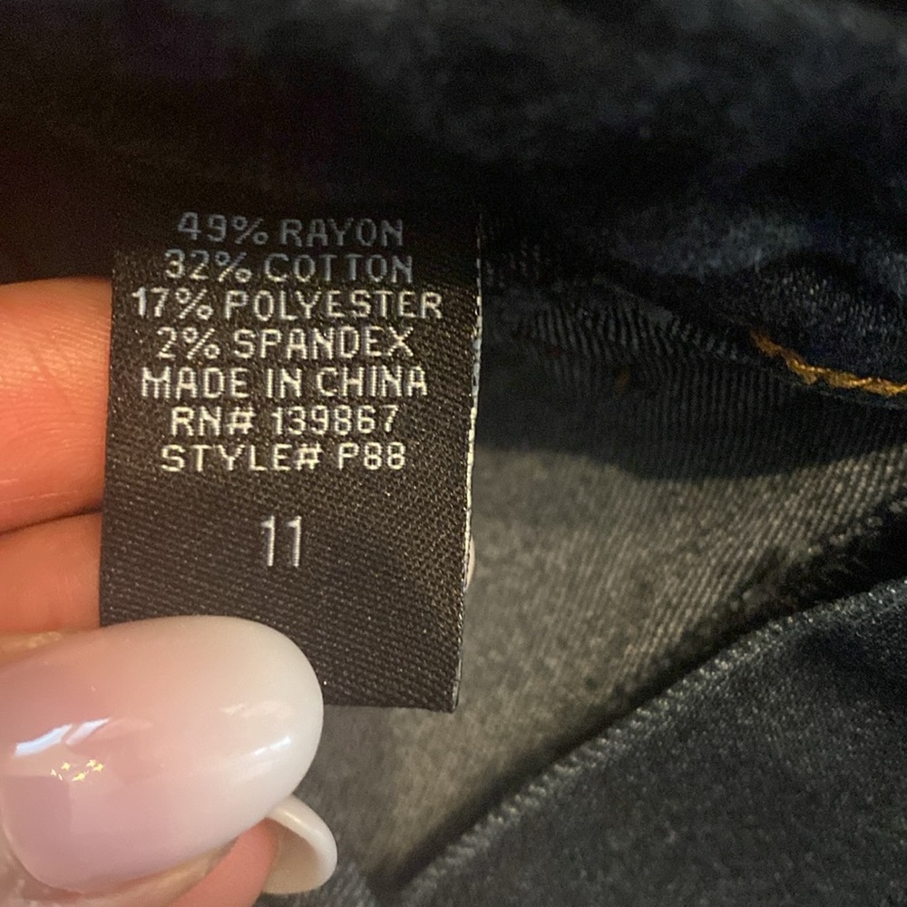 Jeans 👖! - Picture 3 of 4